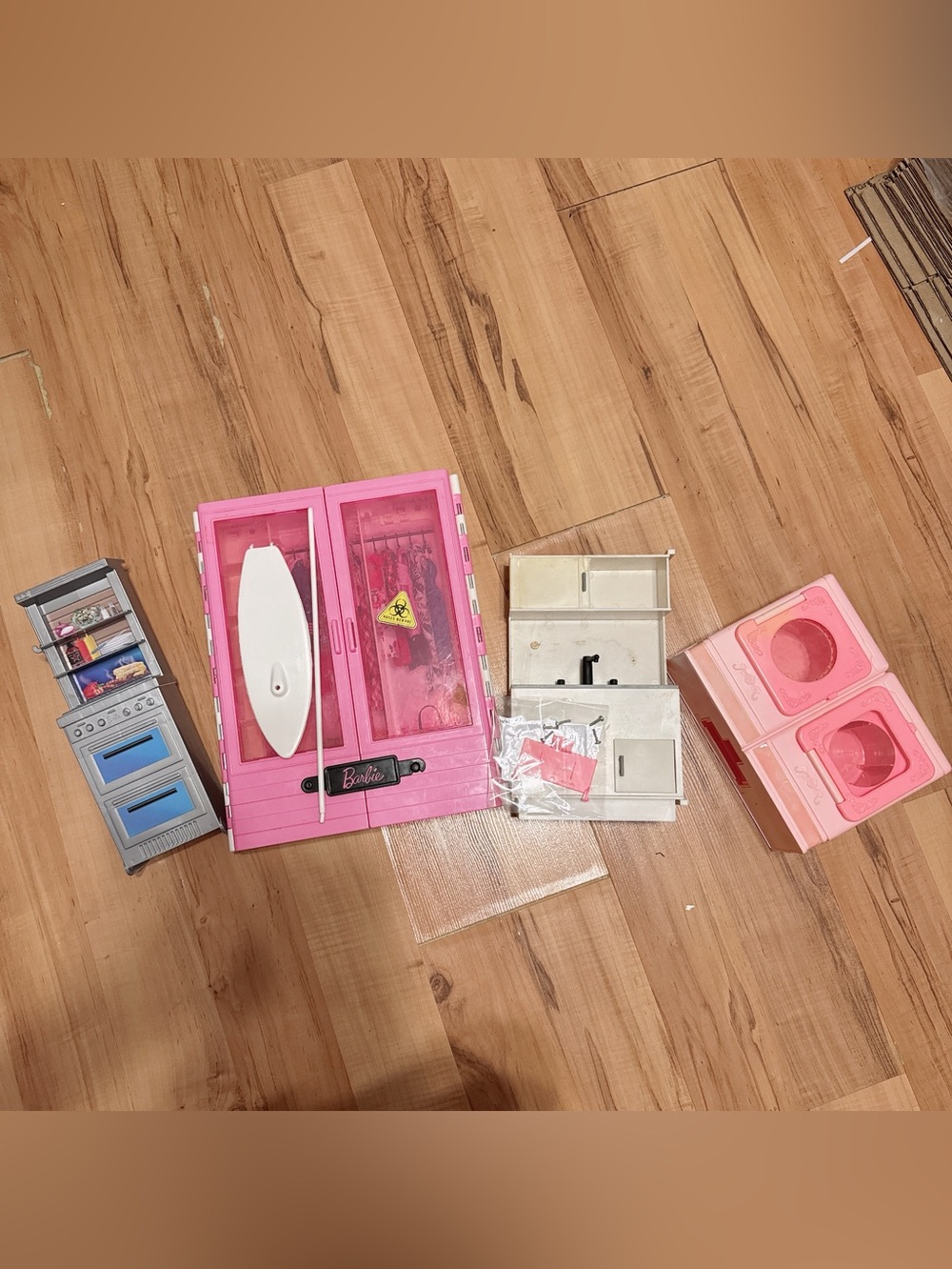 Barbie bundle, kitchen and closet